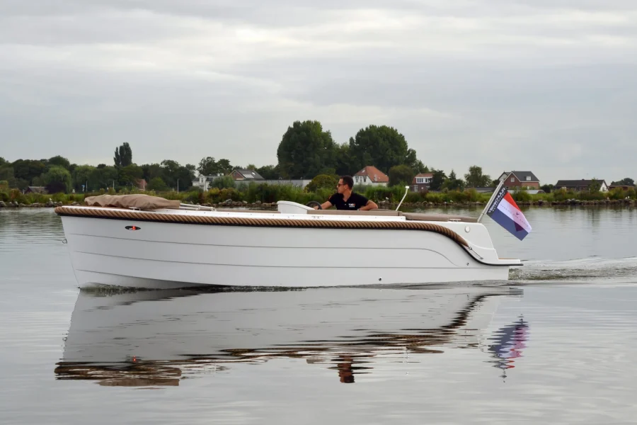 gallery-item
